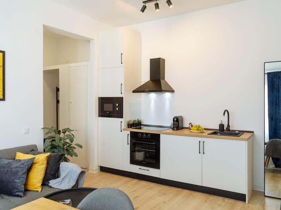 Sky Penthouse - Square