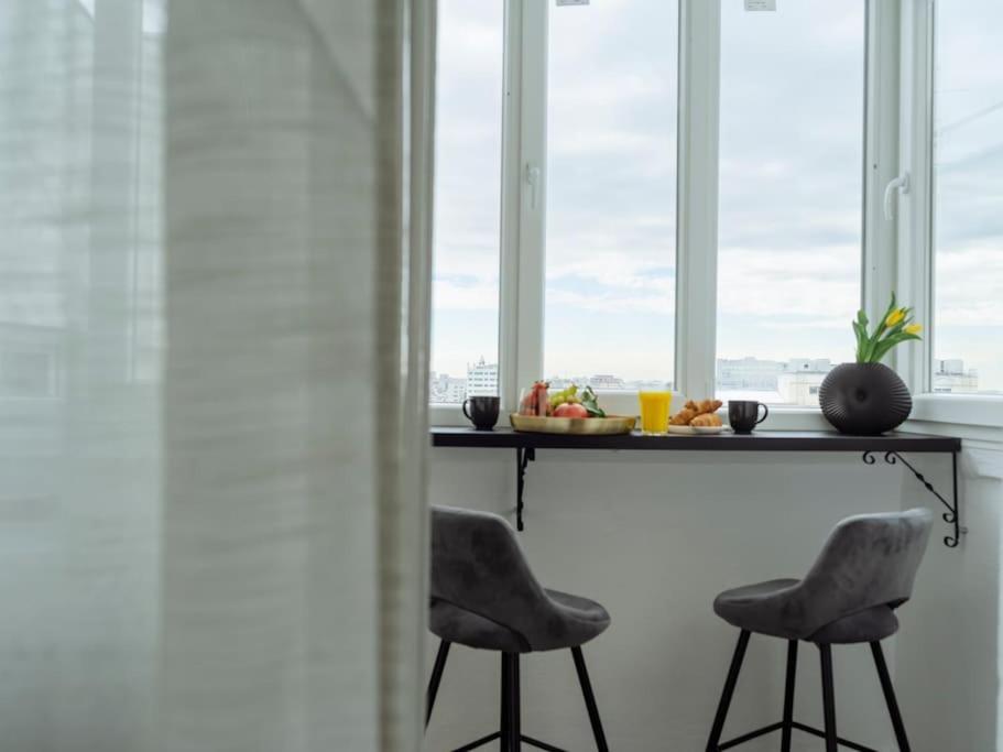 Apartment Sky Penthouse - Square Bukarest