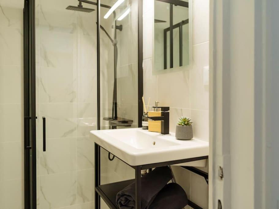 Apartment Sky Penthouse - Square