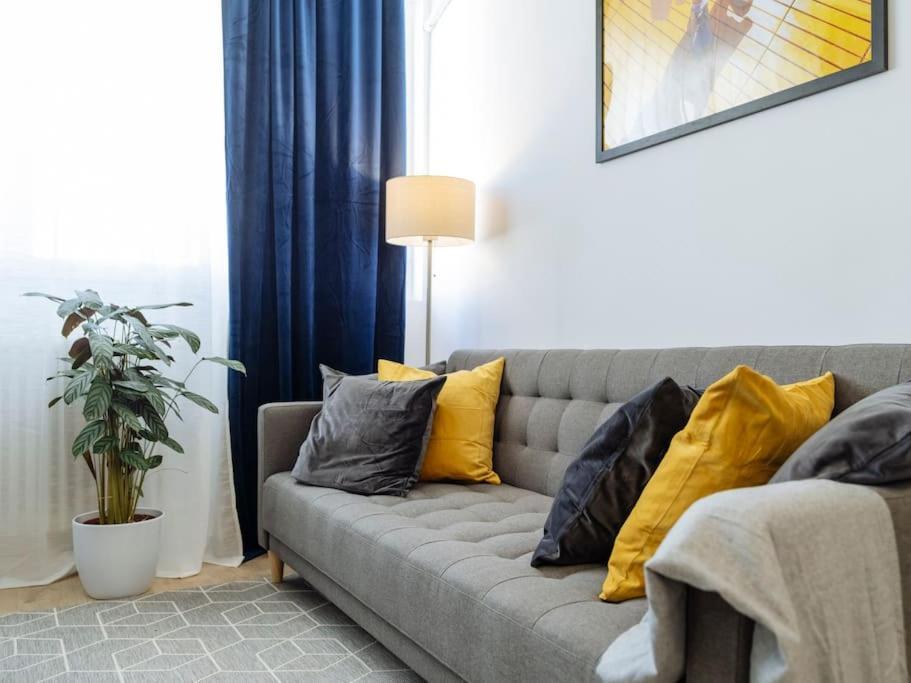 Apartment Sky Penthouse - Square *