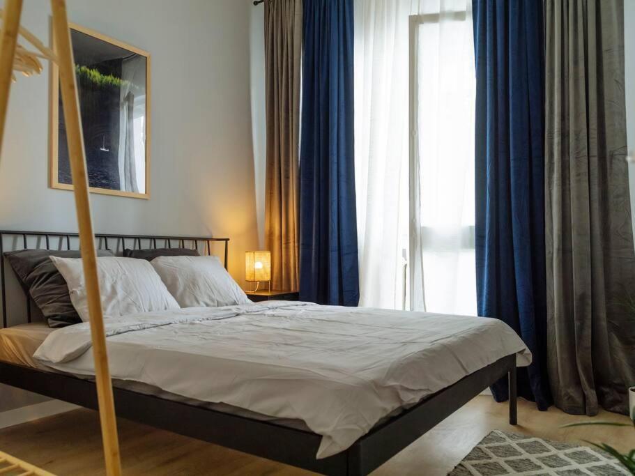Sky Penthouse - Square * Bukarest