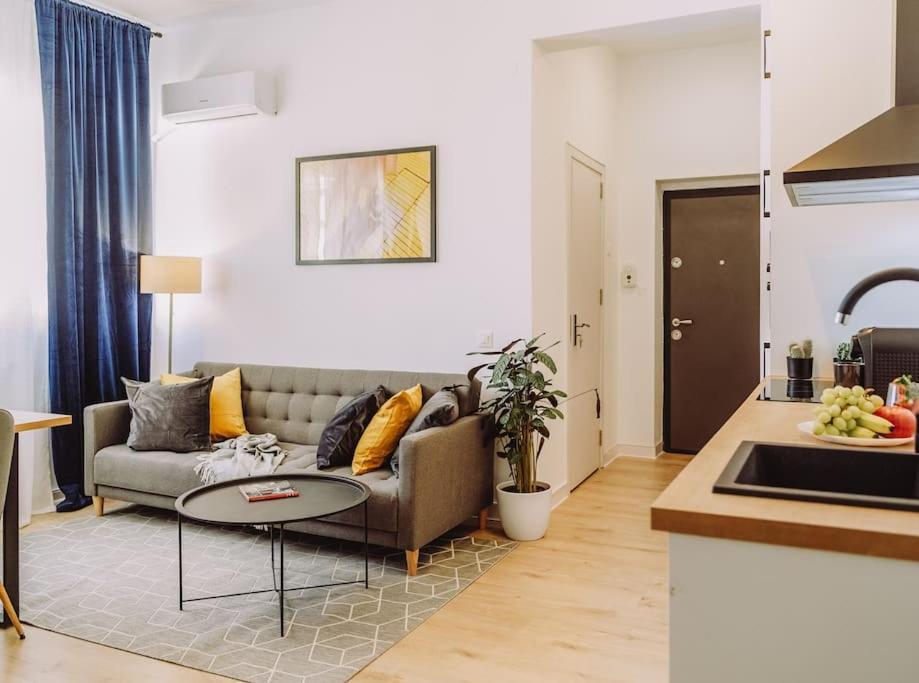 Sky Penthouse - Square Bukarest