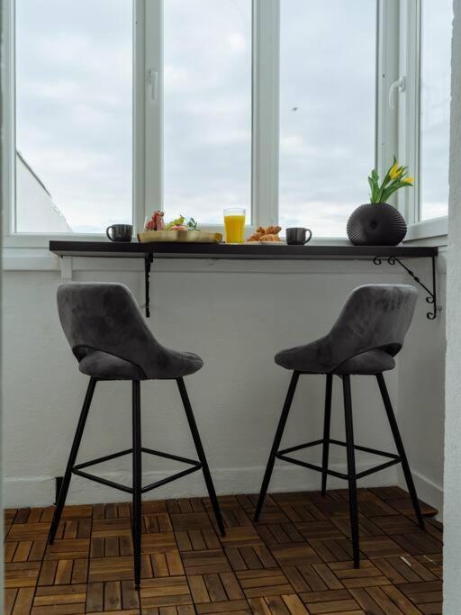Sky Penthouse - Square *